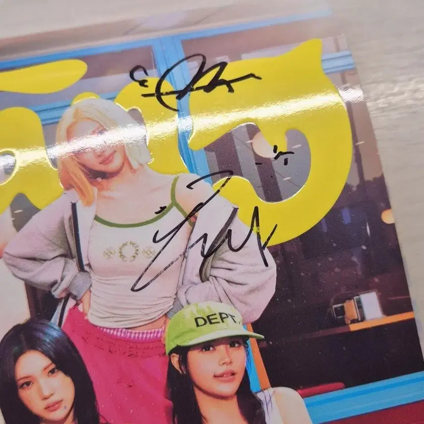 [BUNJANG] HA:TFELT Ha:tfelt Lemon Tank Signed Album / 하츠투하츠 하투하 레몬탱 친필 싸인앨범
