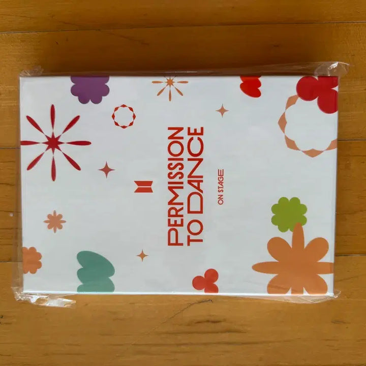 [BUNJANG] BTS Permission to Dance On Stage Postcard Book / 방탄소년단(BTS)퍼미션 투 댄스 온 스테이지 엽서북