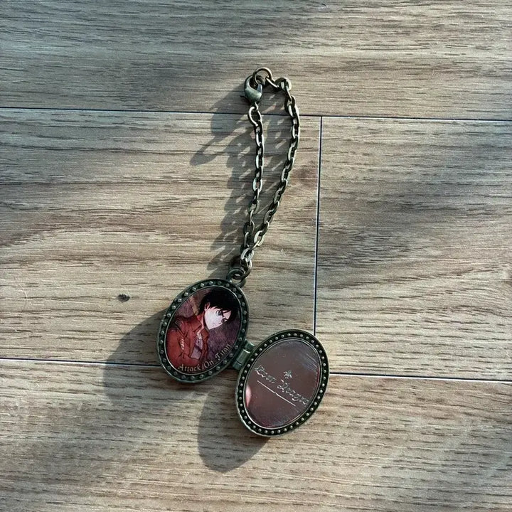 [BUNJANG] Attack on Titan Eren Rocket Charm Keychain / 진격의거인 진격거 고전 에렌 로켓 챰 키링