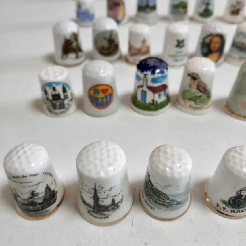 [BUNJANG] Vintage European Design Ceramic Thimble Set (50 pcs) / 다양한 유럽 디자인 빈티지 도자기 골무 세트