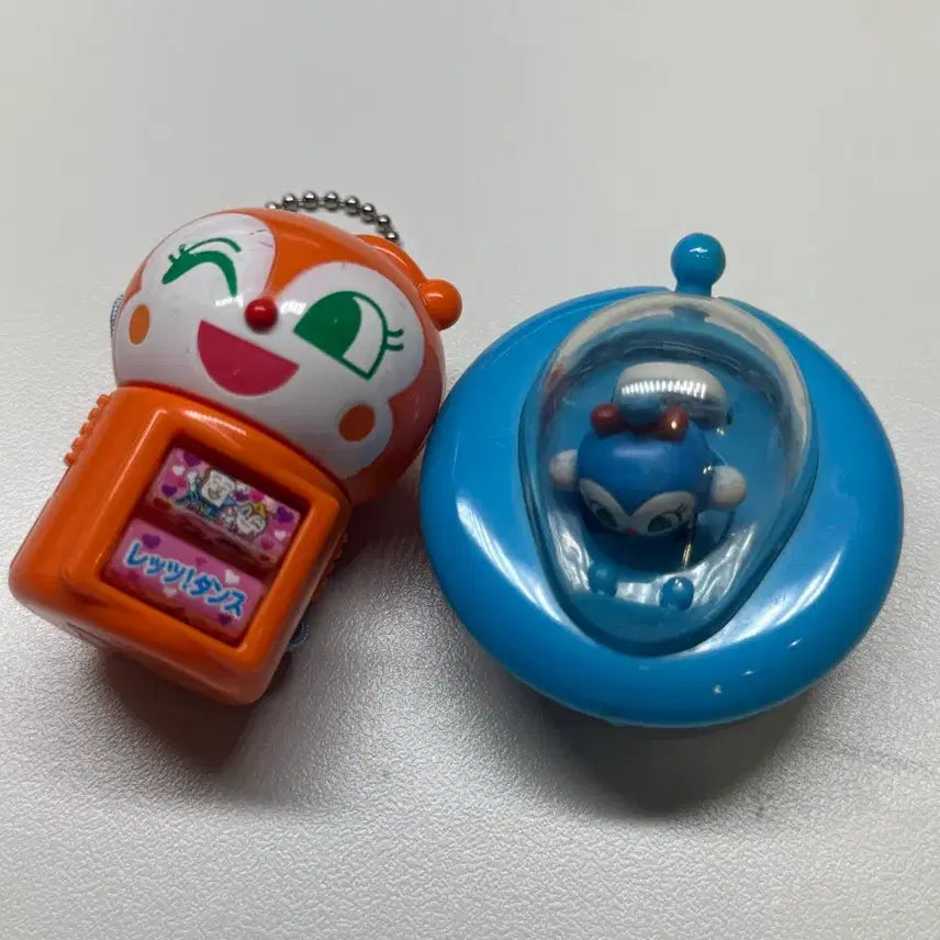 [BUNJANG] Anpanman Spaceship Magnetic Gacha Set / 짤랑이 자석 가챠 딸랑이 고전 희귀 우주선 장난감 세트 일괄 호빵맨 처분 급처 할인