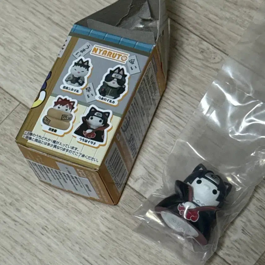 [BUNJANG] Naruto Itachi Megacats Sealed / 나루토 이타치 메가캣 미개봉