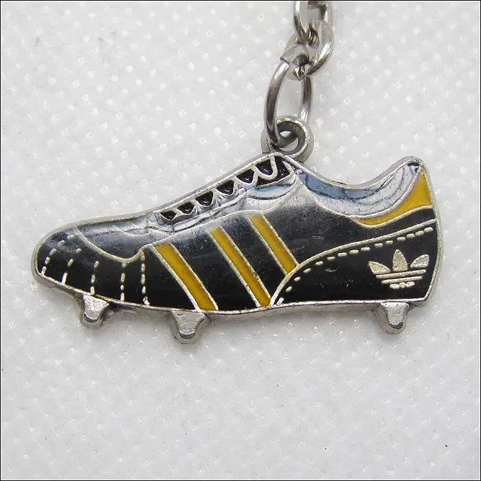 [BUNJANG] Adidas Football Boot 80s Keychain / 80년대 브랜드 신발 열쇠고리 [아디다스 축구화] [키링, 열쇠고리]