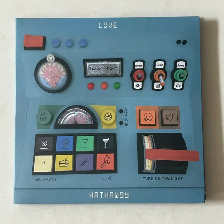 [BUNJANG] Hathaw9y "LOVE" Compilation Album (Autographed) / [친필싸인] 해서웨이(Hathaw9y) - LOVE 컴필레이션 앨범