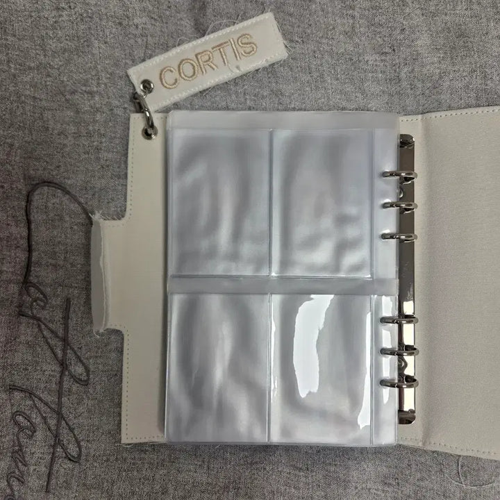 [BUNJANG] Cortis 1st Anniversary Fabric Binder / 코르티스 1주년 기념 패브릭 바인더