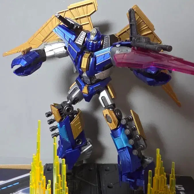 [BUNJANG] Blocky Sentinel Prime Optimus Prime Action Figure / 트랜스포머 블로키 센티넬 프라임 옵티머스 프라임