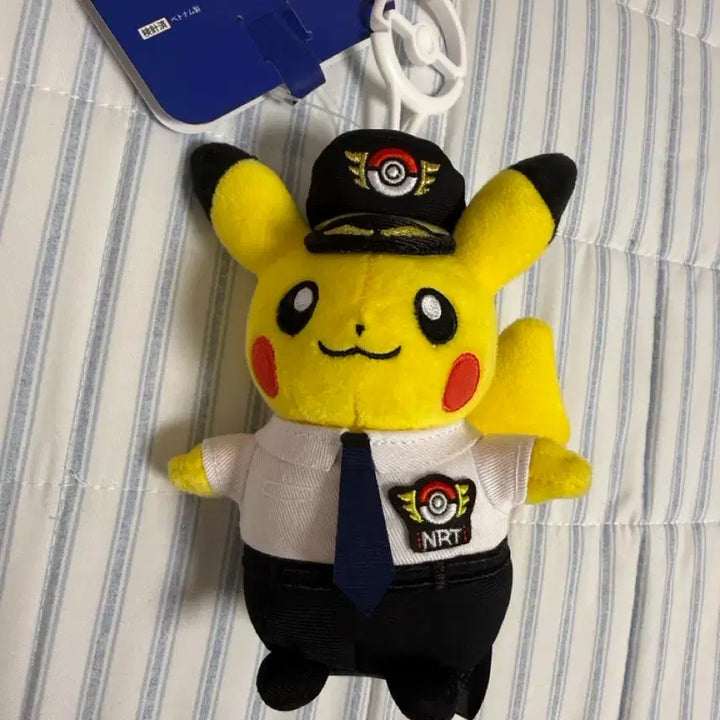 [BUNJANG] Pikachu Pilot Narita Airport Keychain Doll / 피카츄 나리타공항인형키링