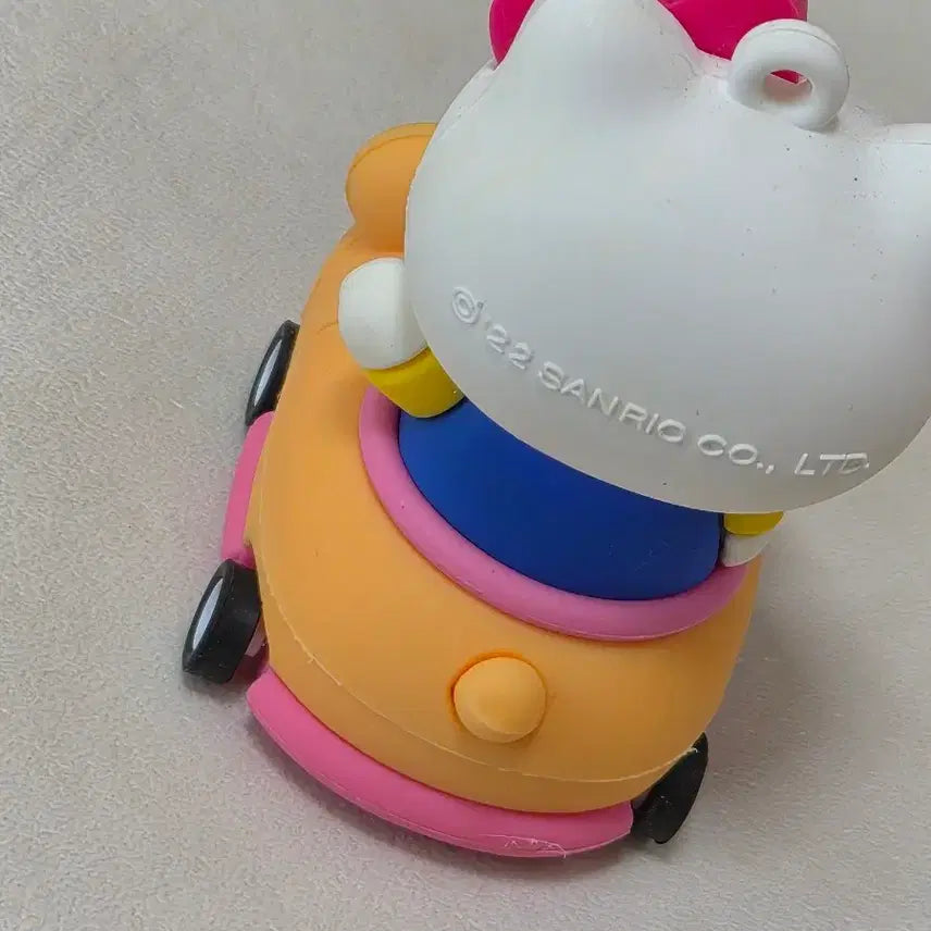 [BUNJANG] Sanrio Hello Kitty Car Figure / 산리오 헬로키티 자동차 피규어