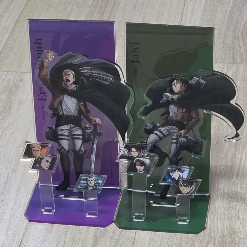 [BUNJANG] Elvin Levi Wit Acrylic Stand Bundle Set / 엘빈 리바이 위트 아크릴 스탠드 일괄