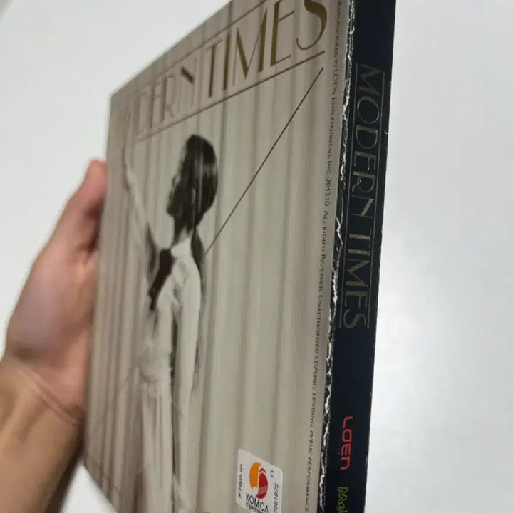 [BUNJANG] IU Modern Times Album / 아이유 MODERN TIMES 앨범