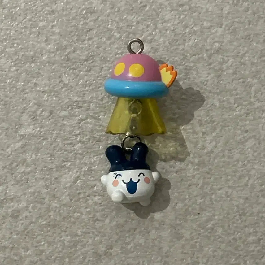 [BUNJANG] Mimichi UFO Keychain / 미미치 ufo 키링