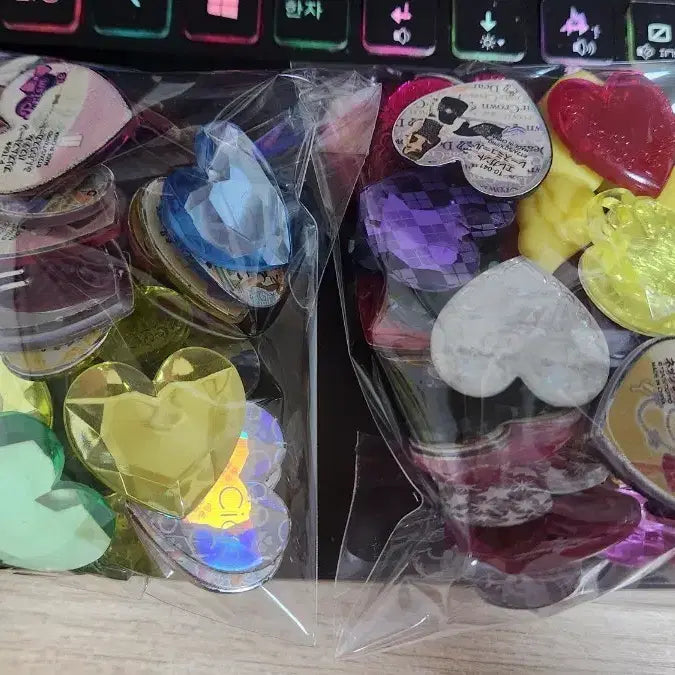 [BUNJANG] Prism Stone Stone Packs - Assorted Styles / 프리즘스톤 무대복, 연습복, 사복 날개스톤 랜봉 대량 판매합니다