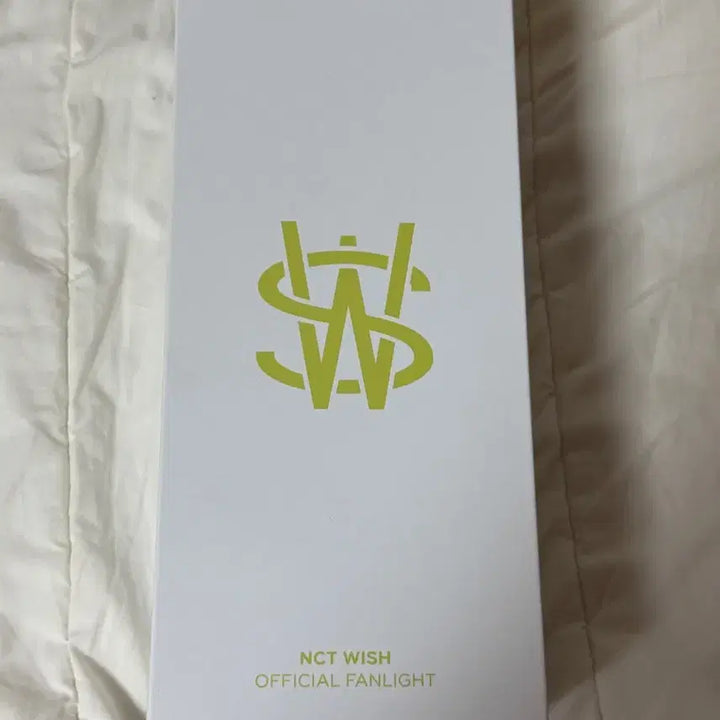 [BUNJANG] NCT WISH Official Lightstick (Sealed) / [미개봉,원가이하] NCT WISH (엔시티 위시) 믐뭔봉 응원봉