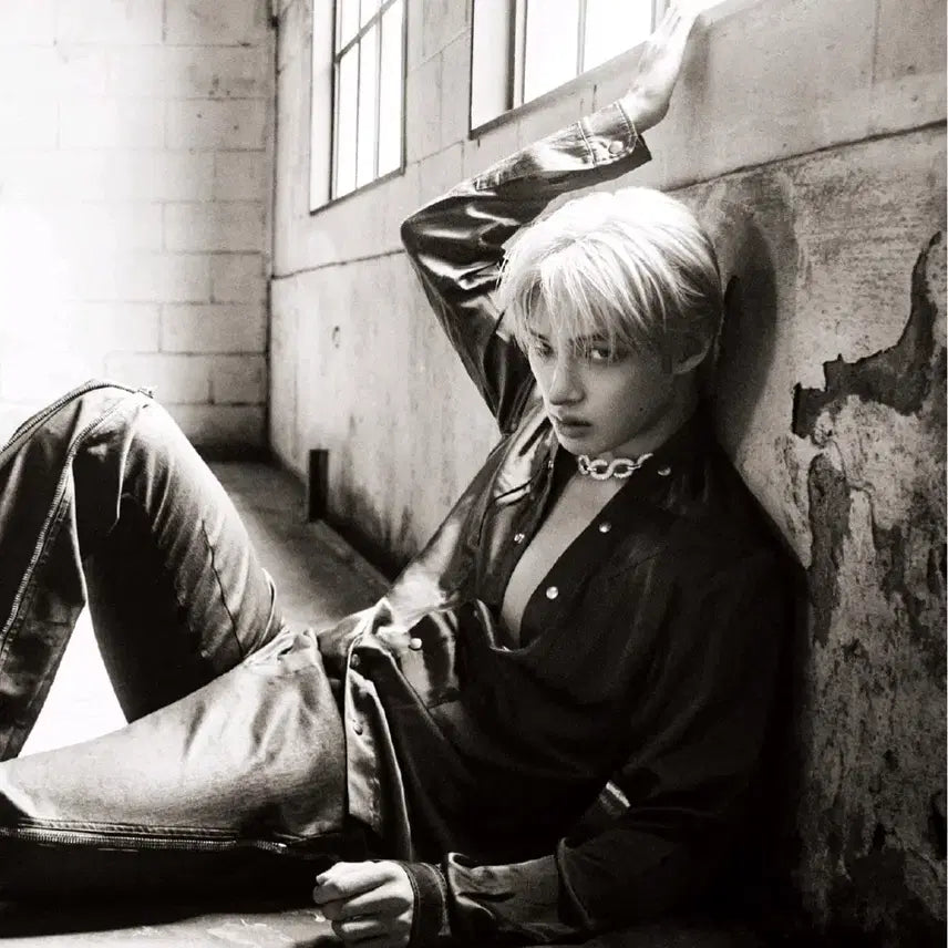 [BUNJANG] ATEEZ Mingi Singles Magazine Photobook / (새상품) 요즘 핫한 그룹 에이티즈 민기님 단독 화보가 실린 싱글즈 잡지 양도합니다