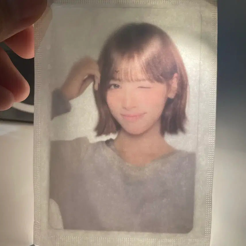 [BUNJANG] ReSene Bread Photocard Set (Won-i, May, Liv) / CU 씨유 리센느 빵 포카 세트(원이,메이,리브)
