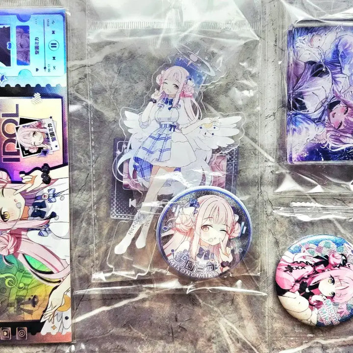 [BUNJANG] Blue Archive Mika Acrylic Set / 블루아카이브 미카 아크릴 등 일괄