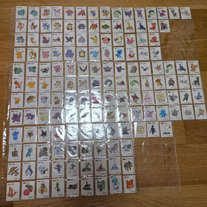 [BUNJANG] Pokemon 236 Stickers Bundle Set with Binder / 포켓몬 띠부씰 236장 띠부씰일괄 띠부씰북 포켓몬씰