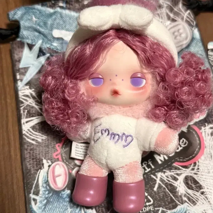 [BUNJANG] Pop Mart Skullpanda Off-Math Stayin Figure / 팝마트 정품 스컬판다 오프모드 스테이인