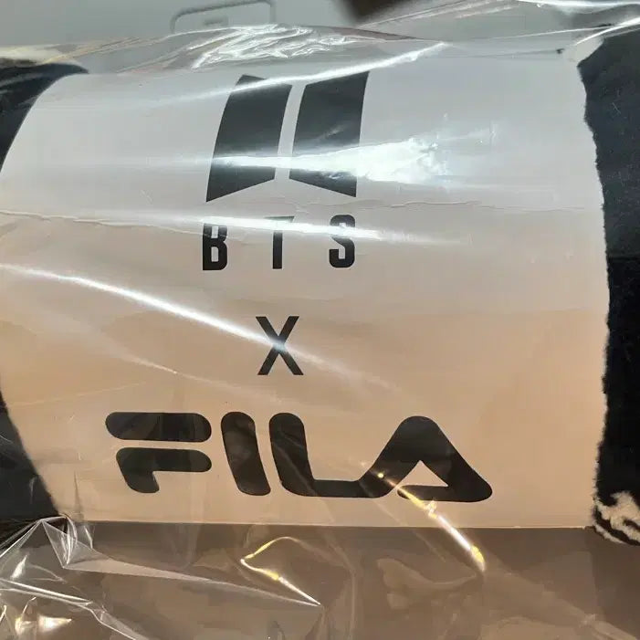 [BUNJANG] BTS Speak Yourself FILA Blanket / Bts 스픽콘 FILA 담요 미사용 새제품