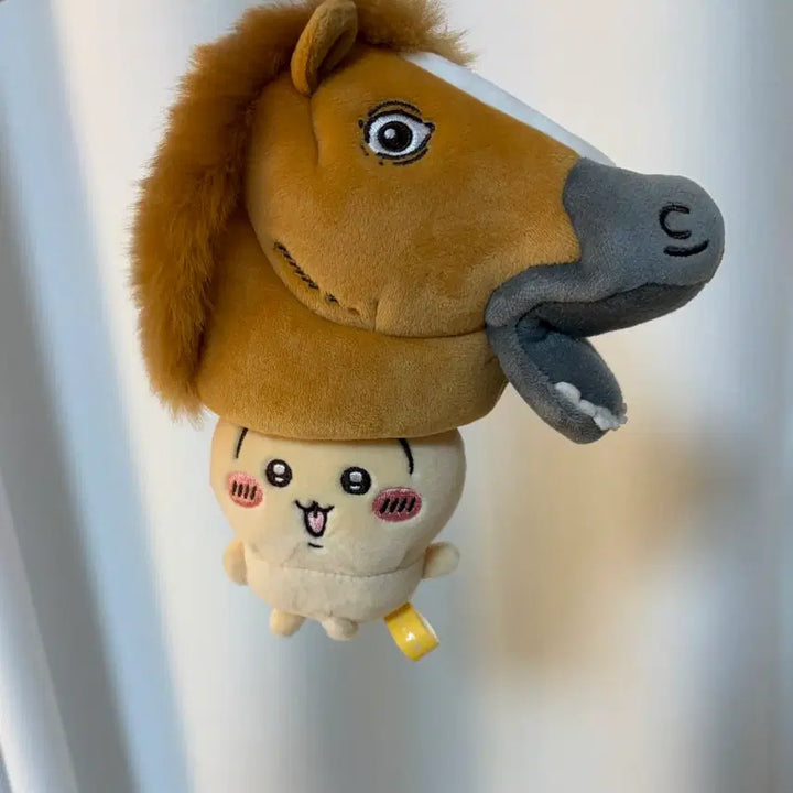 [BUNJANG] Chiikawa Usagi Horse Mascot / 치이카와 우사기 말 마스코트