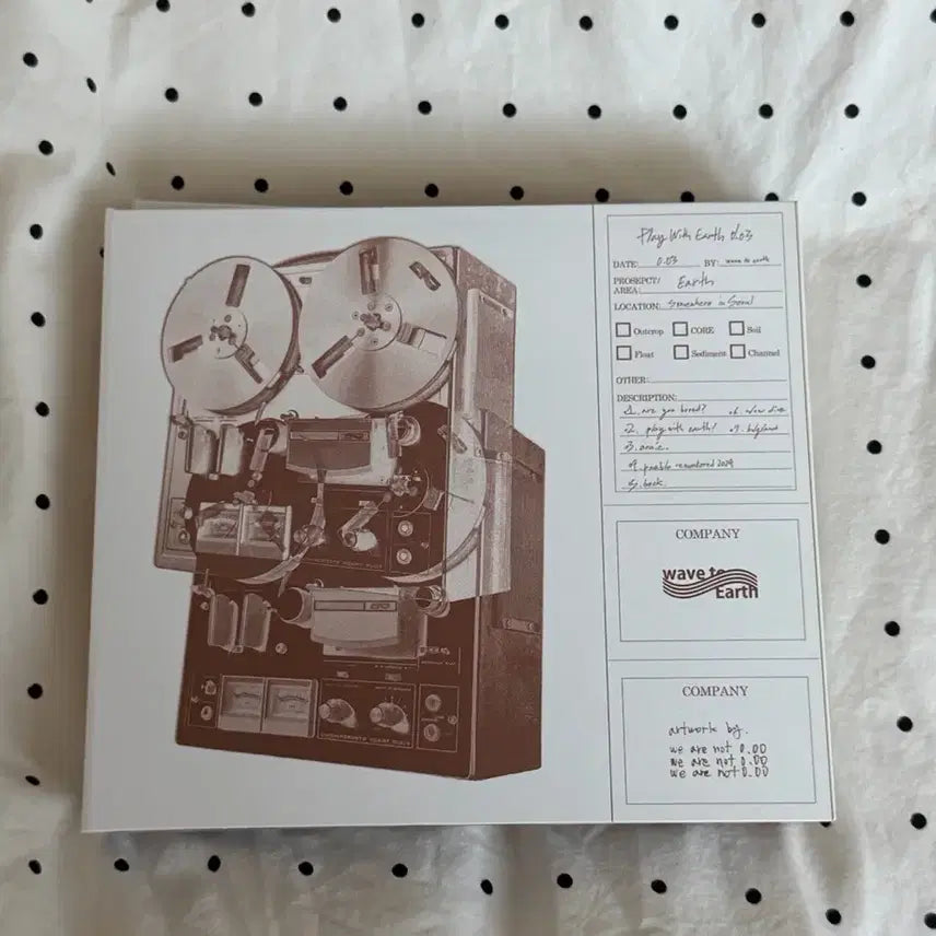 [BUNJANG] wave to earth play with earth! 0.03 Pink Version CD Unsealed / 웨이브투어스 wave to earth play with earth! 0.03 핑크버전 CD 단순개봉 팝니다