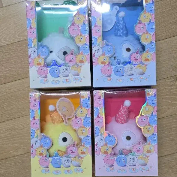 [BUNJANG] Cortis Ball Set (Pink, White, Blue, Yellow) - 4pc Bundle Set / 코르티스 볼 핑크 화이트 블루 옐로우 미개봉 4개 일괄 양도
