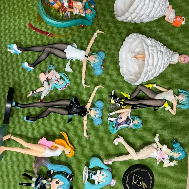 [BUNJANG] Hatsune Miku J-Mug Factory Manager Collection Figure Bundle (As Is) / 택포 일괄 정크 하자 있는 피규어들 모음 하츠네미쿠 제멋대로 공장장  고전 미소녀 피규어 보컬로이드 굿즈