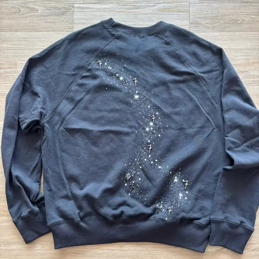 [BUNJANG] BTS Arirang Tour Sweatshirt M Size / bts 아리랑 투어 맨투맨