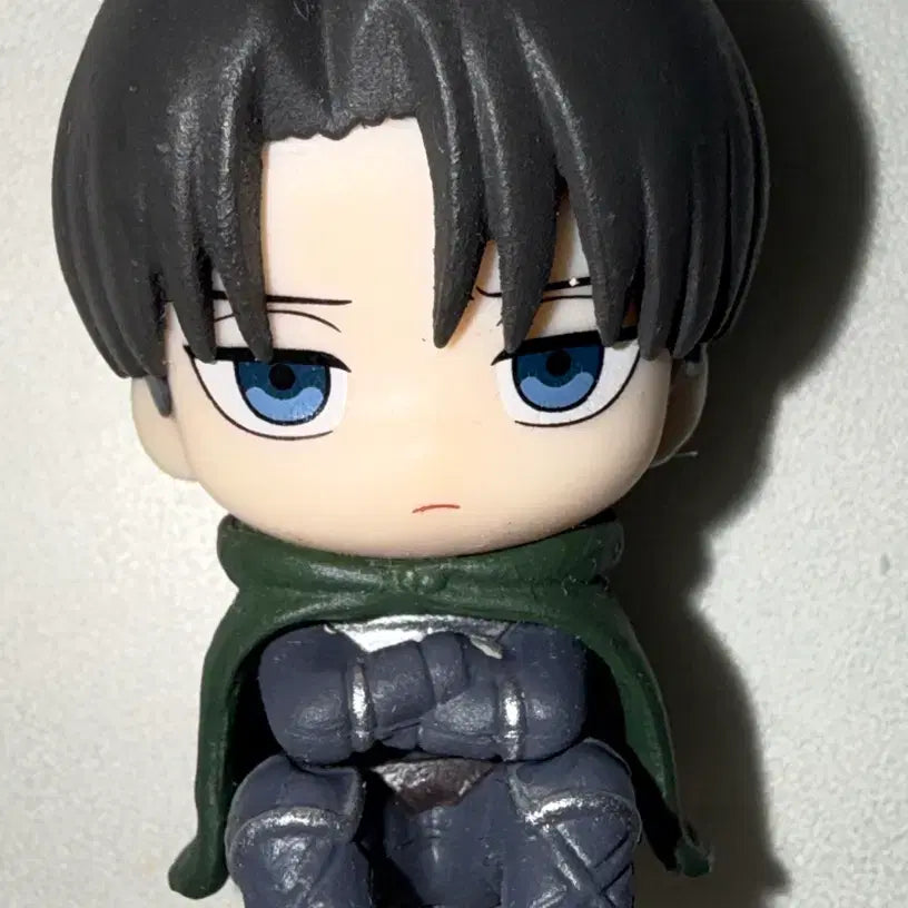 [BUNJANG] Attack on Titan Levi Machiboke Figure / 진격의 거인 리바이 마치보우케 마치보케 피규어