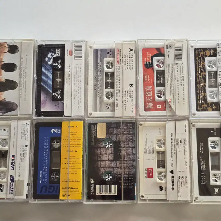 [BUNJANG] Various Artists K-Pop Cassette Tape Bundle Set (Chakra, Sechskies, Kim Min Jong, Deux &amp; More) / 54 샤크라, 젝스키스, 김민종, 김민종, 에이스, 도시풍경, 듀스, 현진영&amp;이탁, 듀스, 킵식스 카세트테이프 총 10개 일괄판매