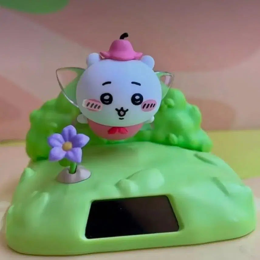 [BUNJANG] Chiikawa Wobbly Solar Powered Figure / 먼작귀 치이카와 흔들흔들 태양열 피규어