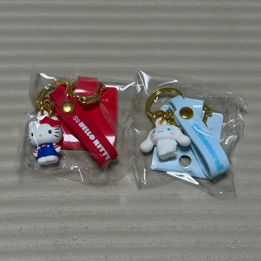 [BUNJANG] Sanrio Miniature Keyring - Hello Kitty &amp; Cinnamoroll / 산리오 미니어쳐키링
