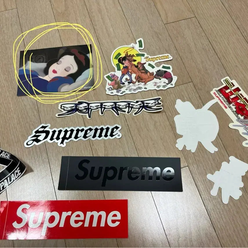[BUNJANG] Supreme Seongsu Exclusive Box Logo Sticker Bundle Set / 슈프림 성수 익클 박스로고 등 스티커 일괄