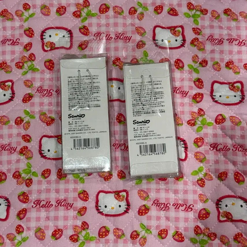 [BUNJANG] Classic Angel Devil Kitty Strap Phone Cleaner / 고전 천사 악마 키티 스트랩 핸드폰형 클리너