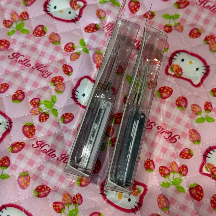 [BUNJANG] Classic Angel Devil Kitty Strap Phone Cleaner / 고전 천사 악마 키티 스트랩 핸드폰형 클리너