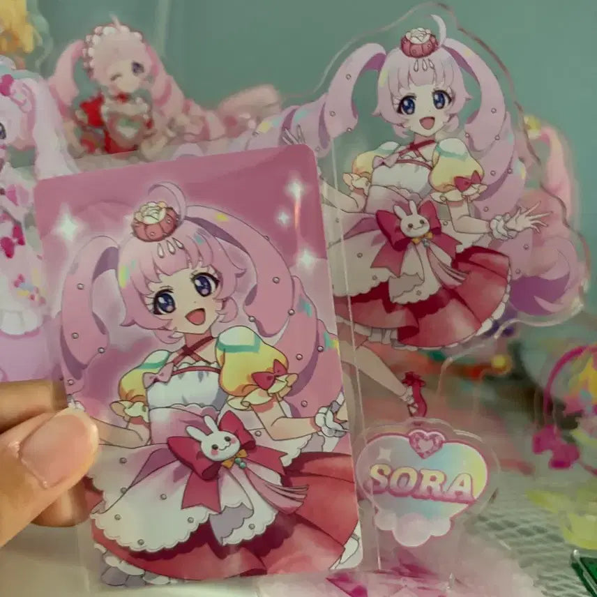 [BUNJANG] IFRI Sora Hanbok Acrylic Stand / 아이프리 소라 한복 아크릴 스탠드