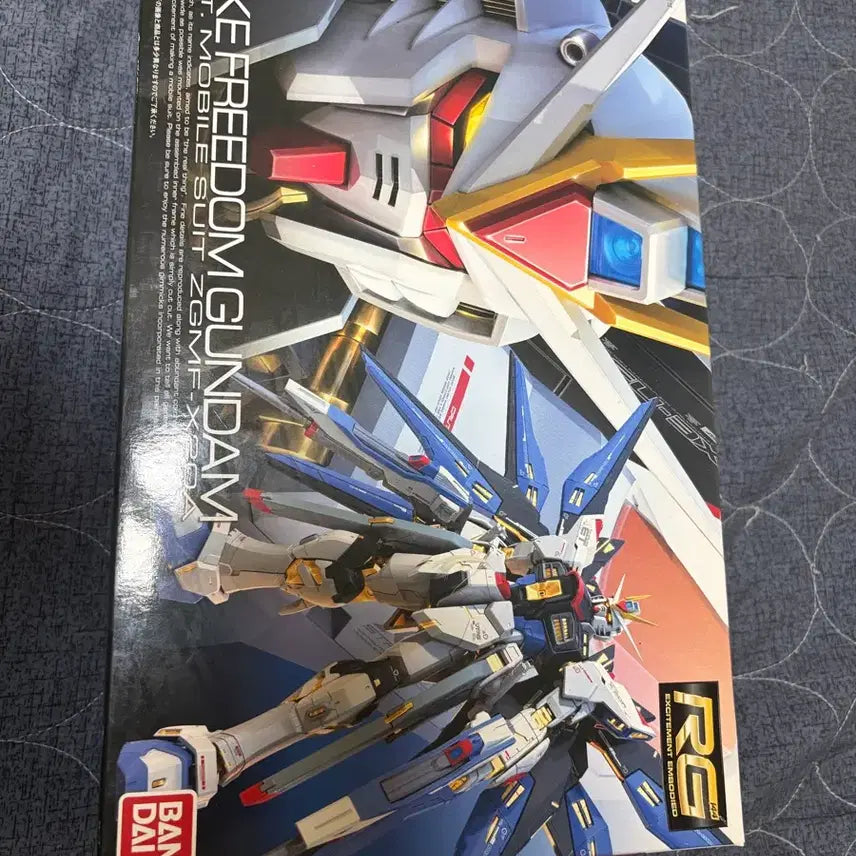 [BUNJANG] Bandai RG Strike Freedom Gundam / 반다이 RG 스트라이크 프리덤 건담
