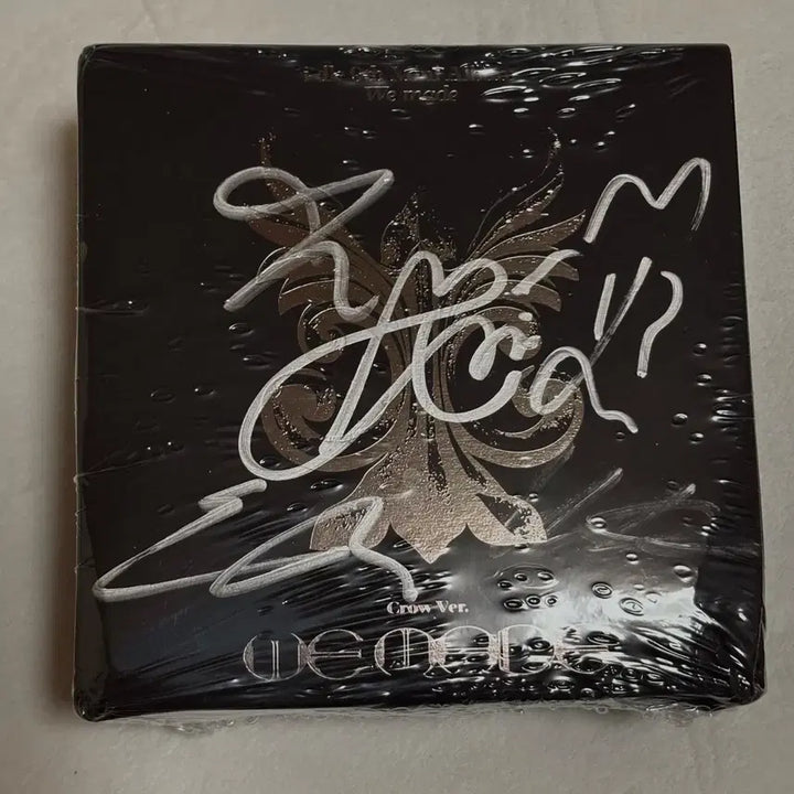 [BUNJANG] (G)I-DLE WE MADE Signed Album Crow Ver. / 아이들 we made 싸인앨범 idle signed album 친필싸인앨범 crow ver.