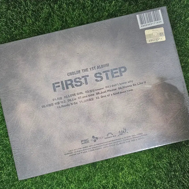 [BUNJANG] CNBLUE First Step [Full Album] [Sealed] / 미개봉 씨엔블루 CNBLUE FIRST STEP 정규1집