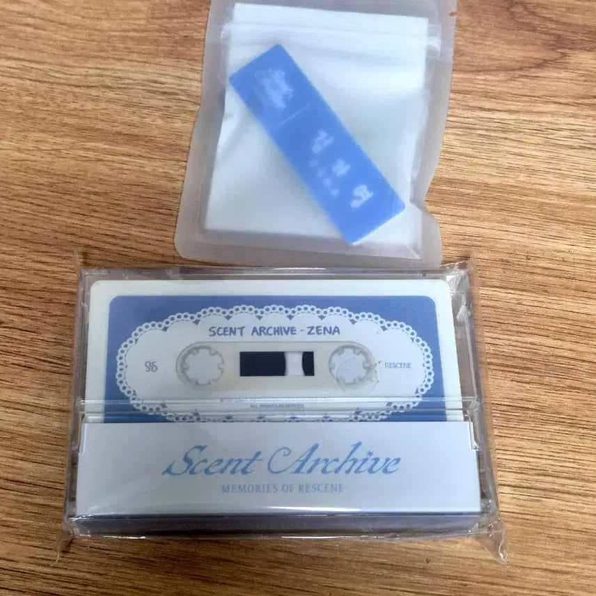 [BUNJANG] XG JENA Cassette Tape &amp; Nametag Bundle Set / 제나 카세트, 네임택 일괄