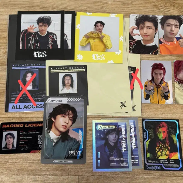 [BUNJANG] Xdinary Heroes XH Juhwan Pre-order ID Card, Poster, Folding Photocard, Trading Card, Postcard Set / 엑스디너리히어로즈 엑디즈 준한 예판 아이디카드 포스터 폴딩포카 트레카 포토카드 라이센스 엽서 등