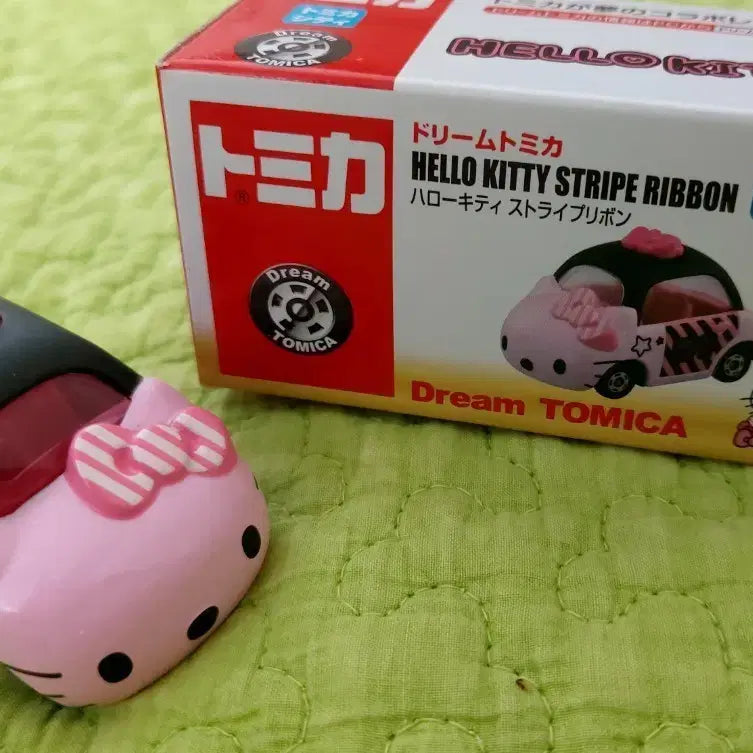 [BUNJANG] Hello Kitty Stripe Ribbon Tomica / 헬로키티 스트라이프 리본 토미카
