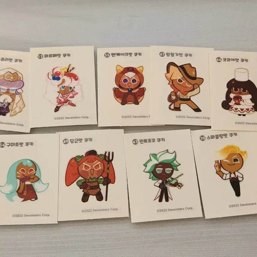 [BUNJANG] Cookie Run 9-Piece Sticker Bundle / 쿠키런 띠부띠부씰 띠부씰 일괄 9장 처분 판매