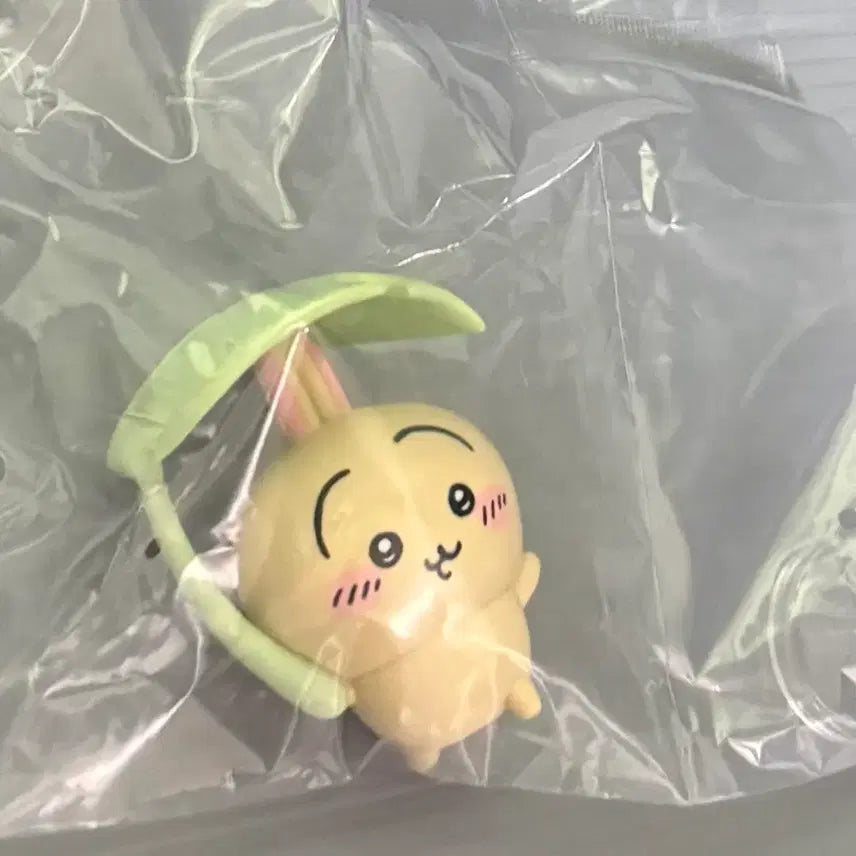 [BUNJANG] Chiikawa Usagi Rabbit Umbrella Figure (Sealed) / 미개봉) 치이카와 먼작귀 우사기 토끼 우산 피규어