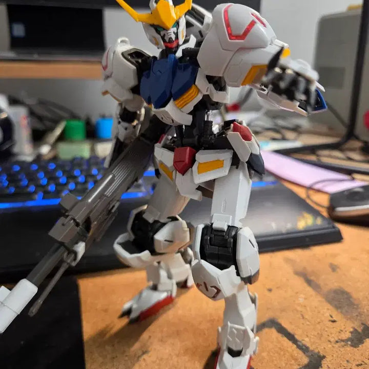 [BUNJANG] Gundam Barbatos MG Grade Kit-Built Model / MG 발바토스 가조립
