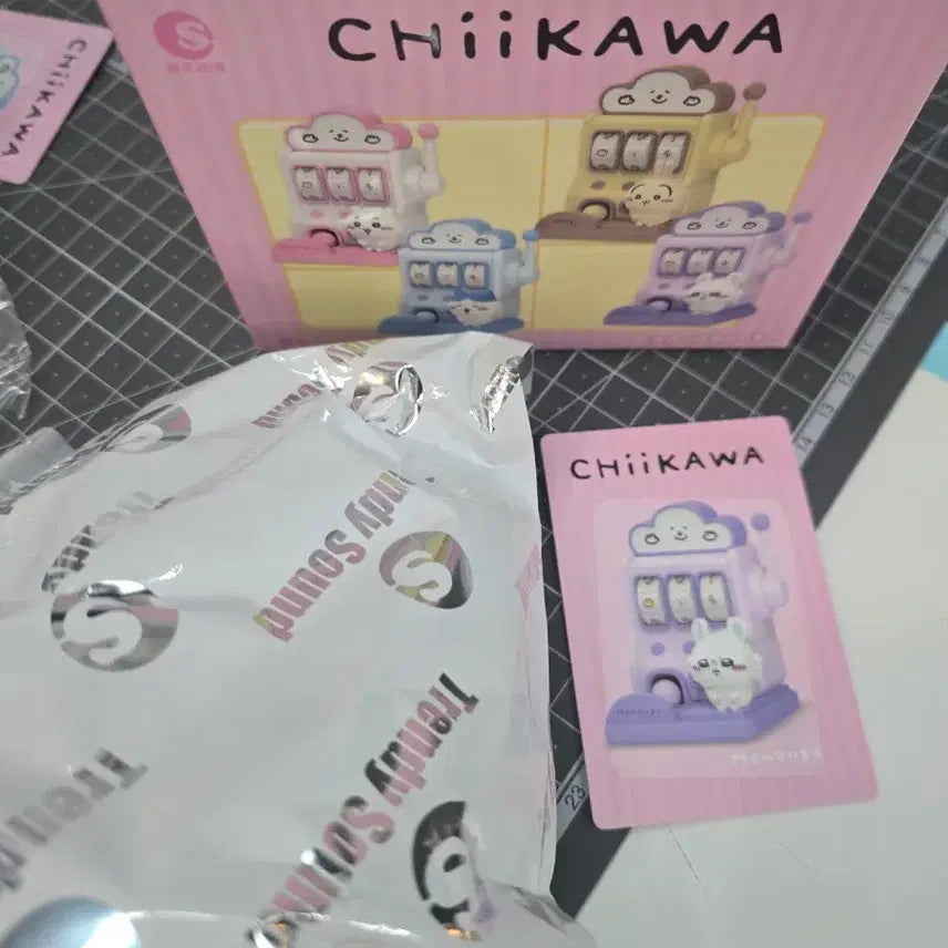 [BUNJANG] Chiikawa Slot Machine Momonga Figure (Sealed) / (미개봉)치이카와 슬롯머신 모몽가 피규어 판매 모몽가룰렛