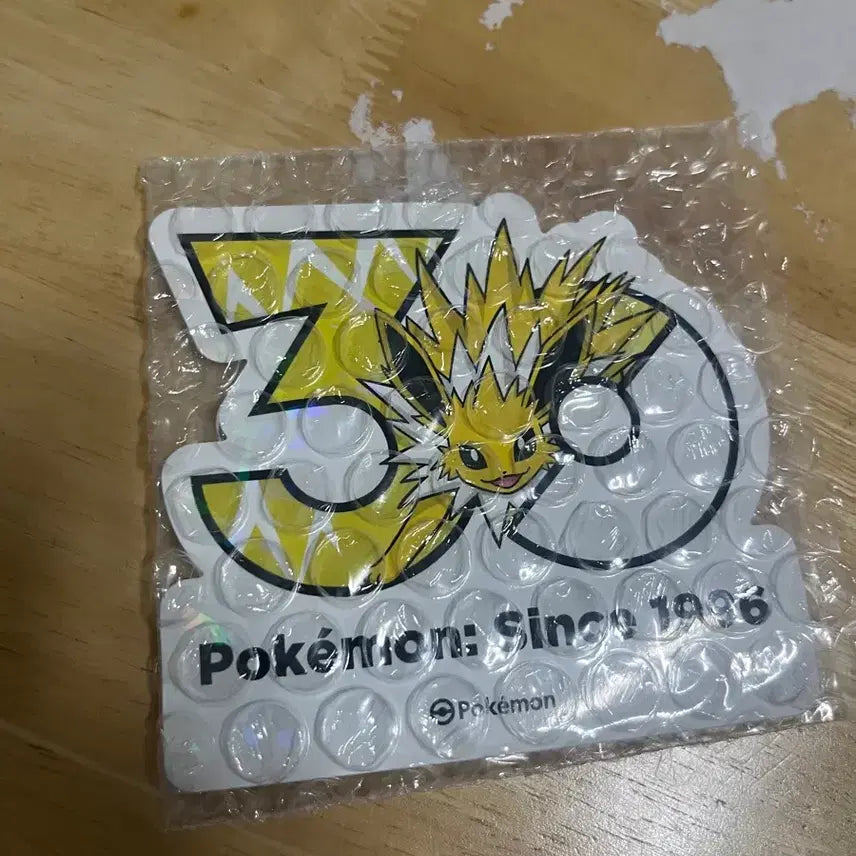 [BUNJANG] Pokemon 30th Anniversary Zapdos Sticker / 포켓몬 30주년 기념 스티커 쥬피썬더