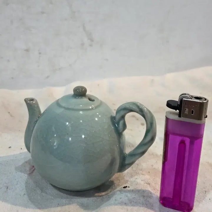 [BUNJANG] Gourd-Shaped Celadon Porcelain Water Dropper / 주자형 청자 도자기 연적