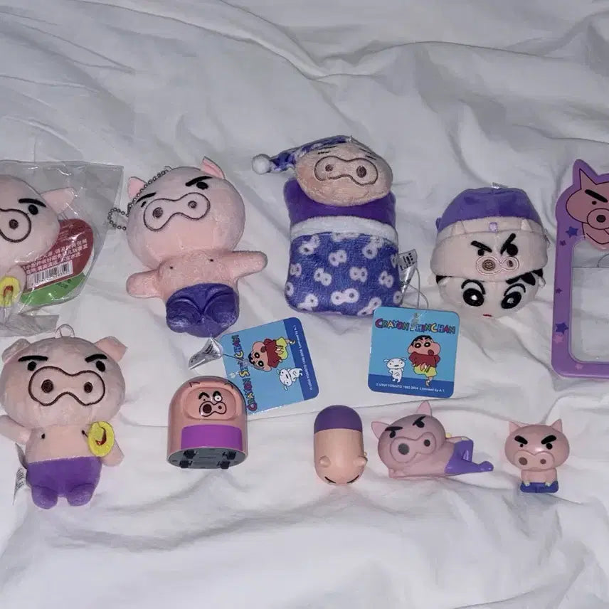 [BUNJANG] Crayon Shin-chan Action Masked Mint Condition Figure Bundle / 부리부리대마왕 짱구는못말려 돼지 인형 피규어 양도