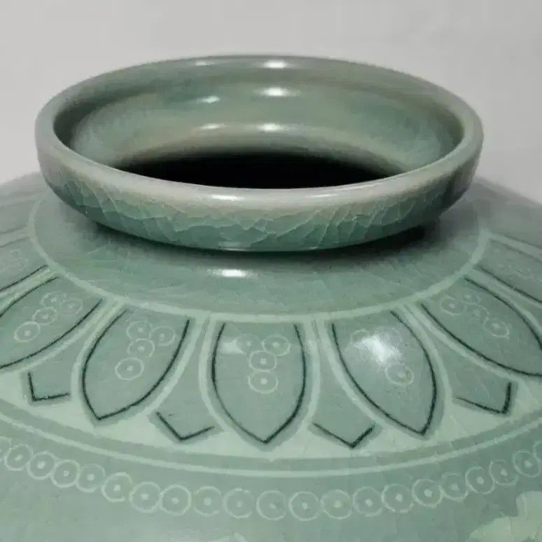 [BUNJANG] Celadon Porcelain Art Vase / 청자 작품도자기